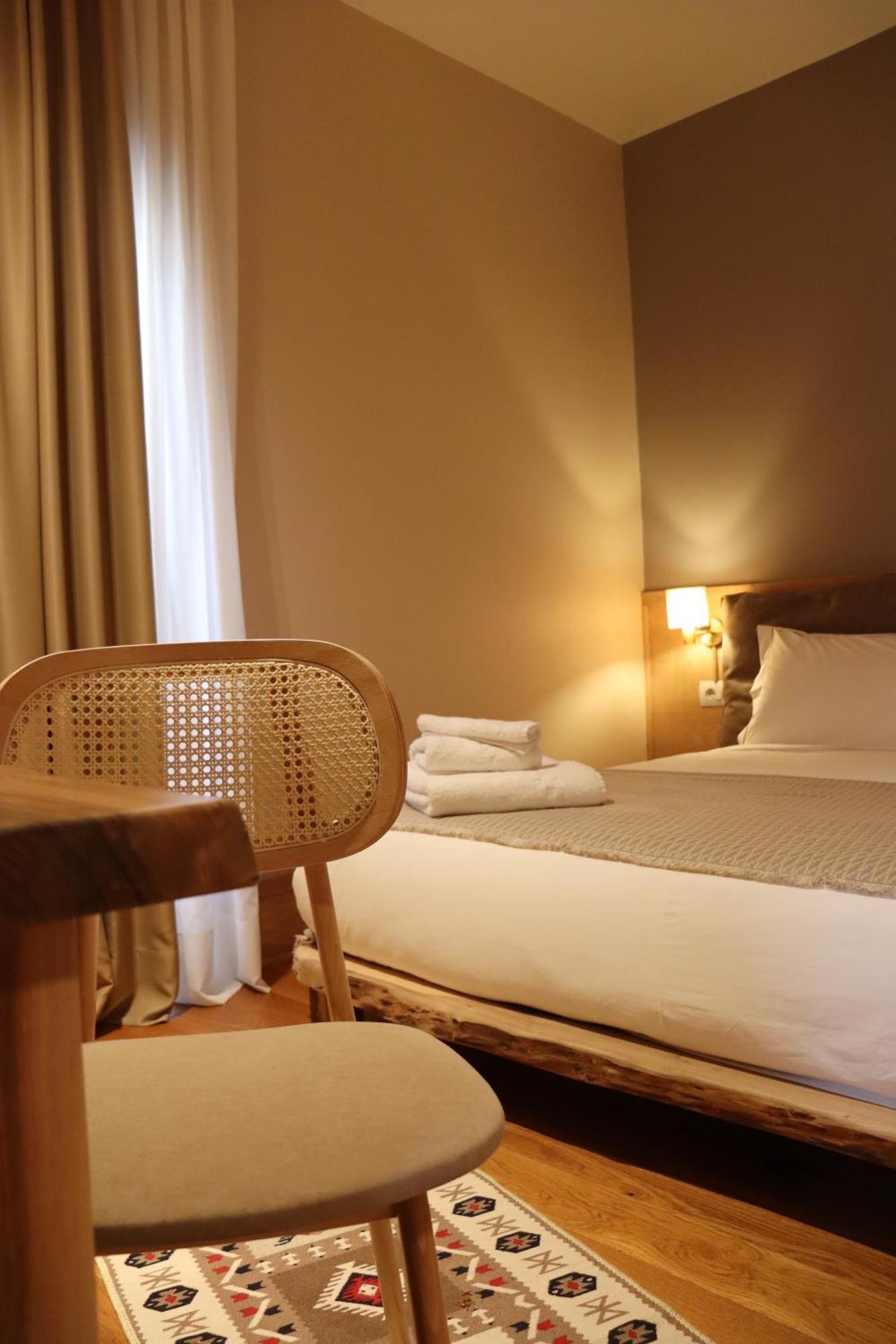 Velar Hotel Boutique Korça Szoba fotó