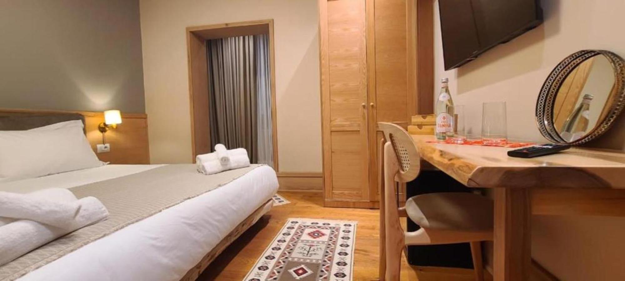 Velar Hotel Boutique Korça Kültér fotó