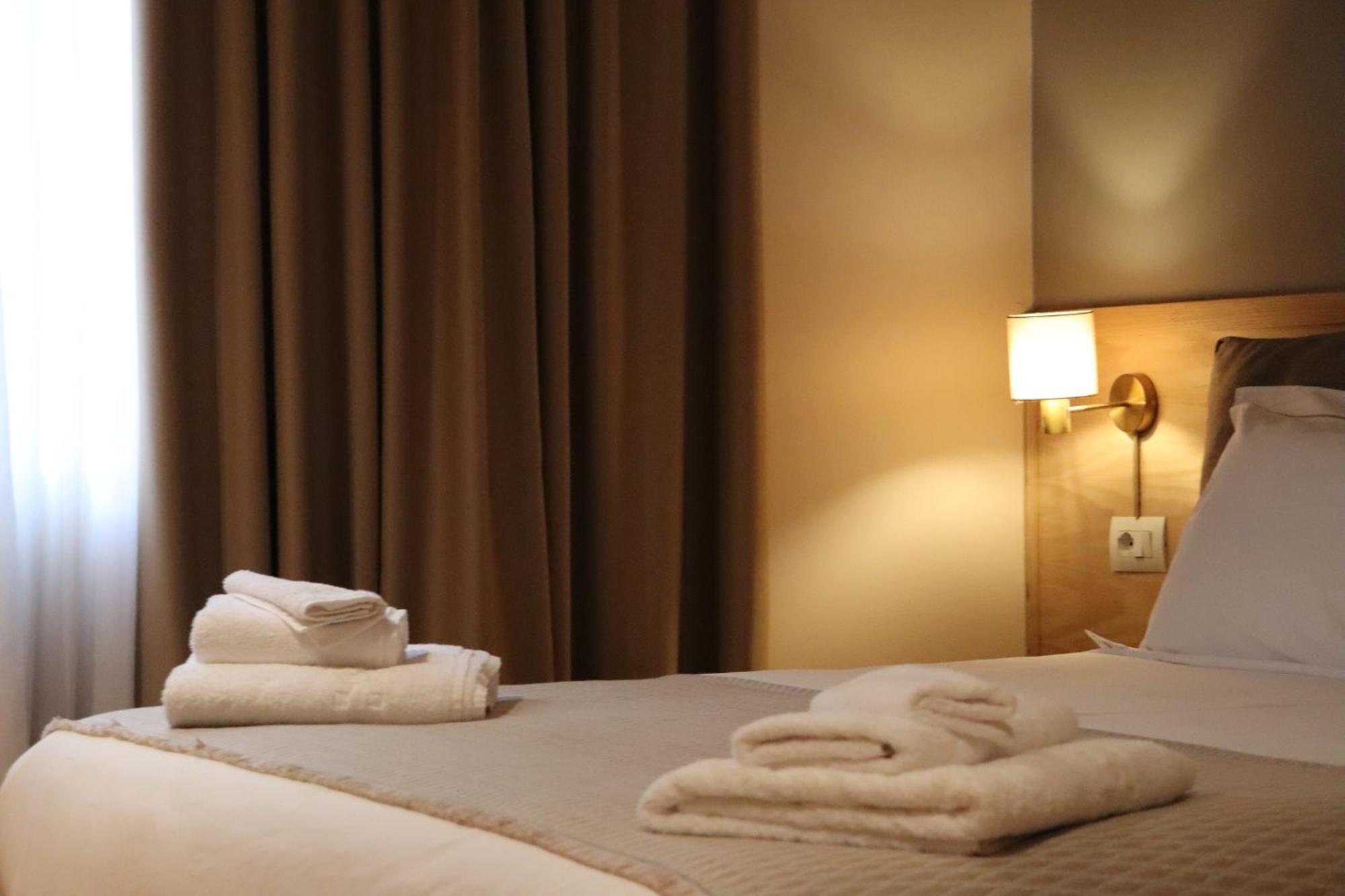 Velar Hotel Boutique Korça Szoba fotó