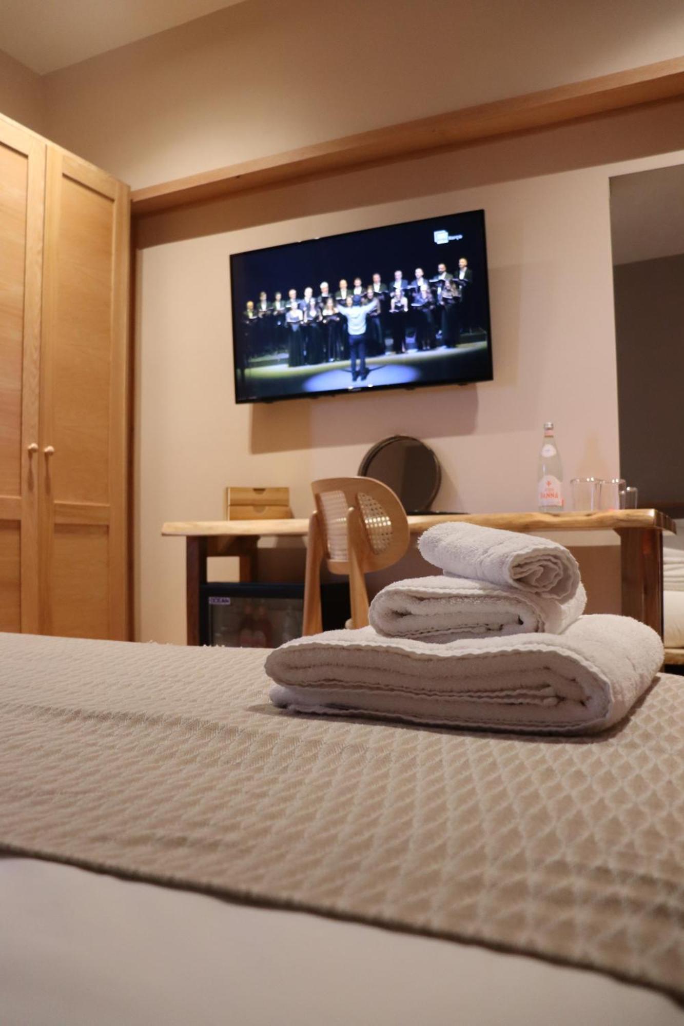 Velar Hotel Boutique Korça Szoba fotó